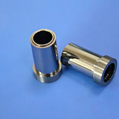 Немагнитный линейный корпус из высокоточного сплава WC-Ni с твердостью 90-92 HRA и поверхностной отделкой Ra 0,1 мкм